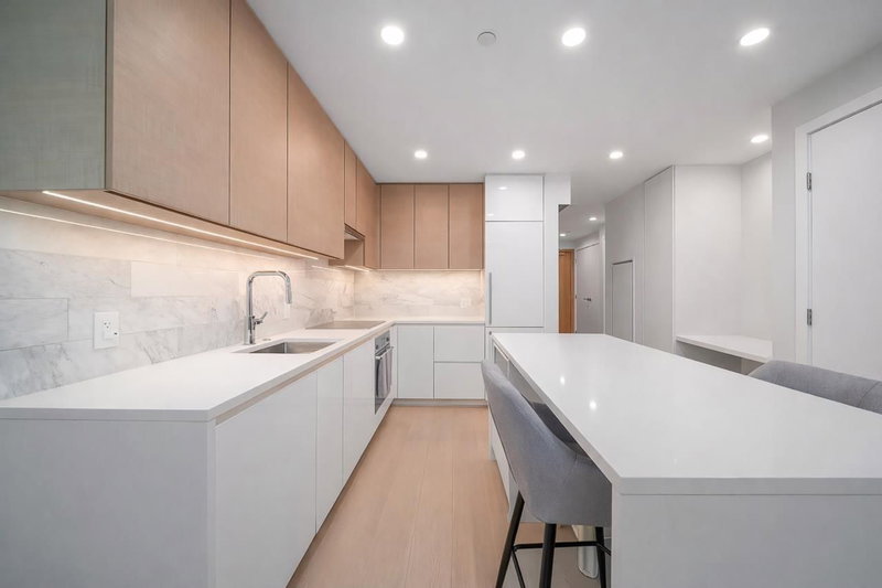 909 - 2108 Gilmore Avenue, Burnaby, V5C 0N8 | Image 3