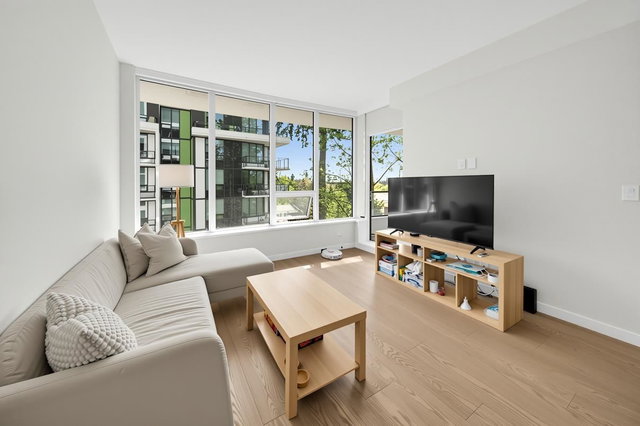 408 - 3533 Ross Drive