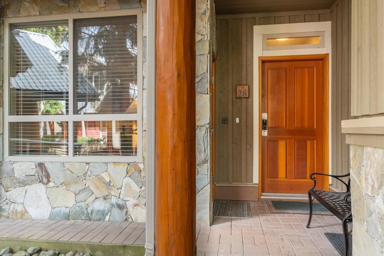 Listing Image 14