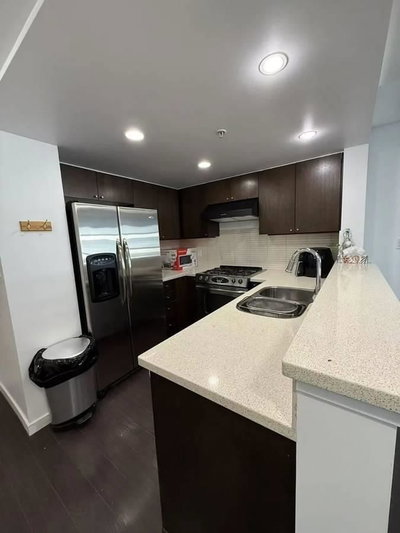 8120 Landsdowne Road | Richmond | Image