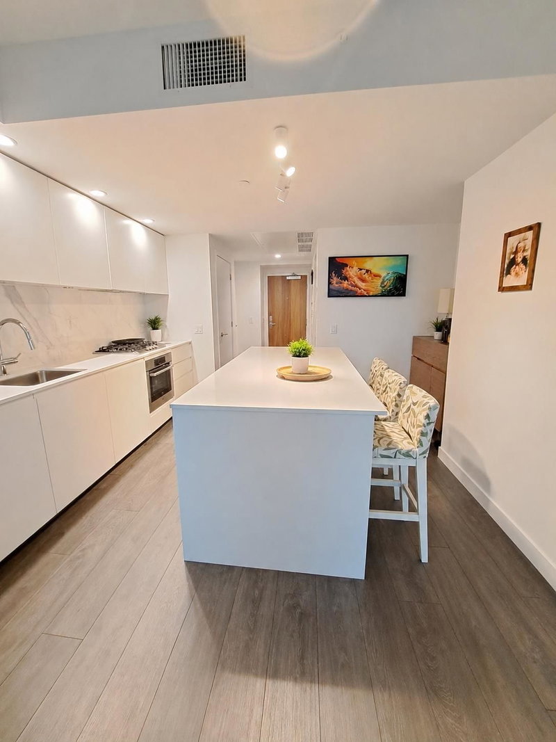 2505 - 6463 Silver Avenue, Burnaby, V5H 2Y3 | Image 2