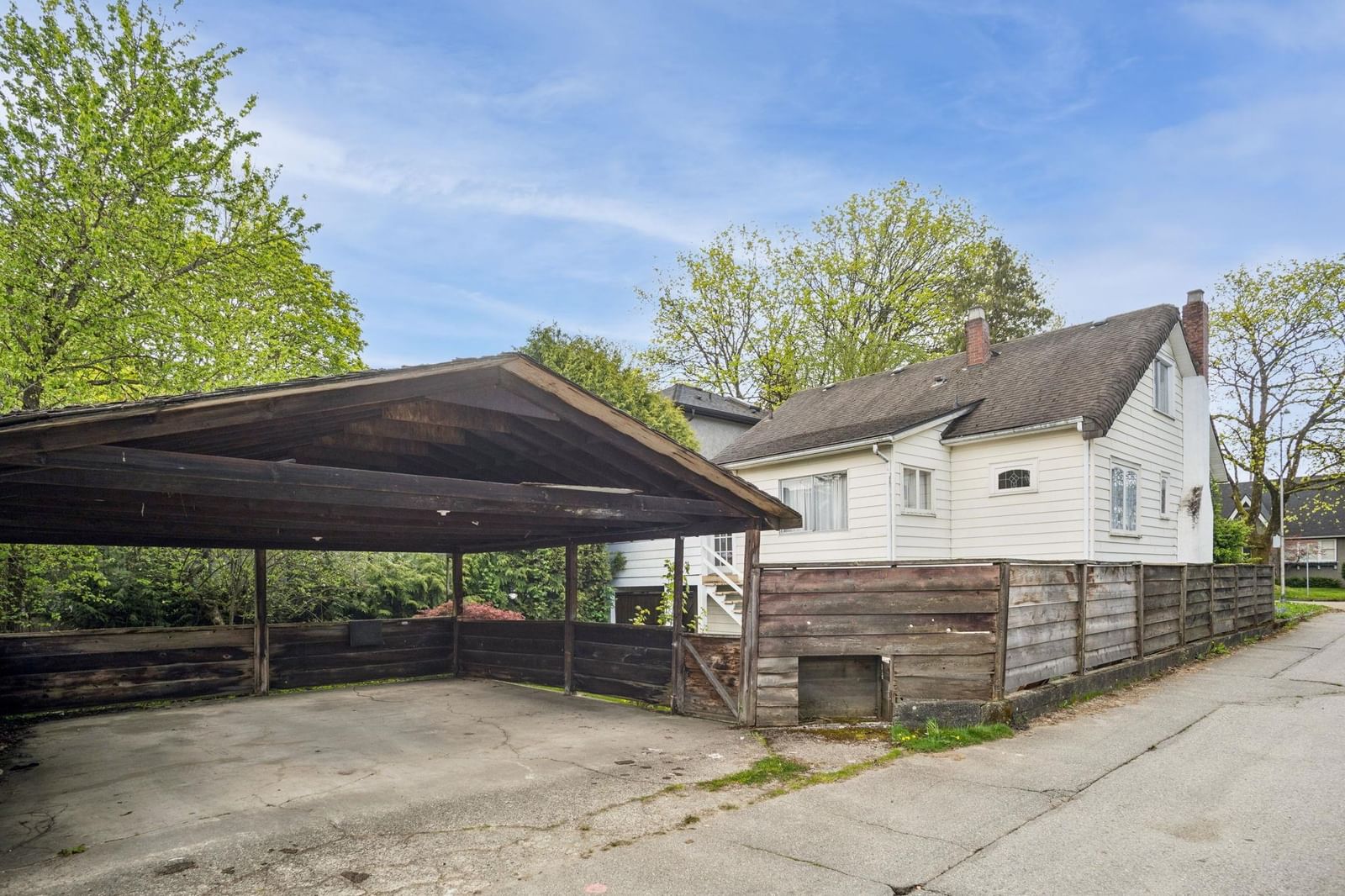Listing Image 9