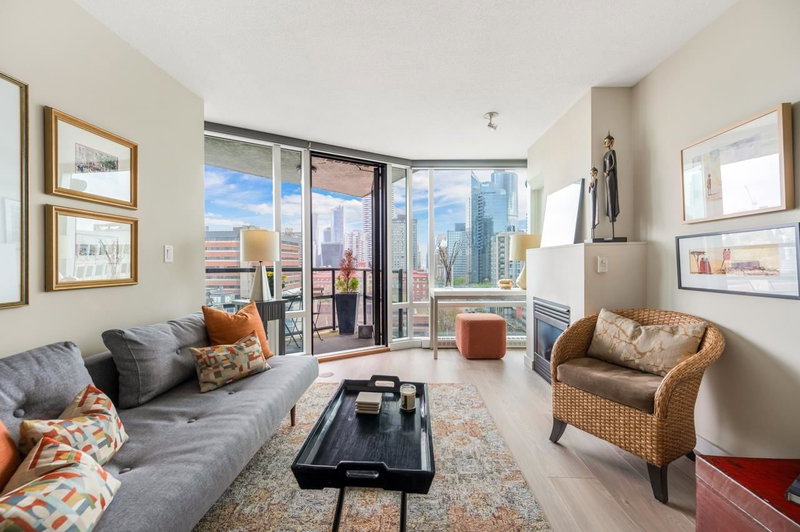 1003 Burnaby Street #1301, Vancouver, British Columbia