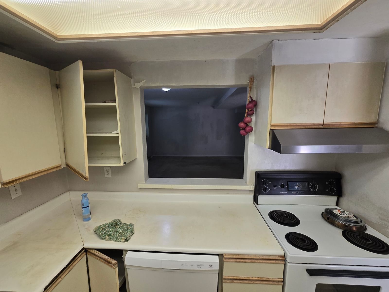 Listing Image 17