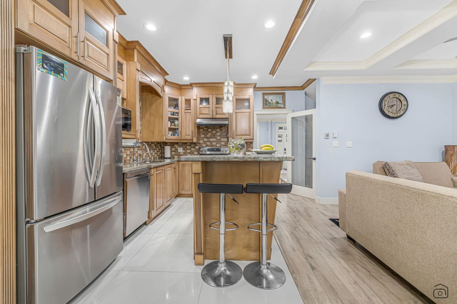Listing Image 15