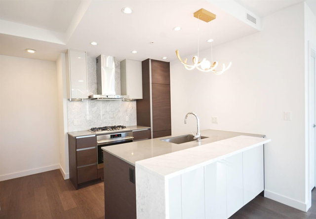 502 - 6098 Station Street