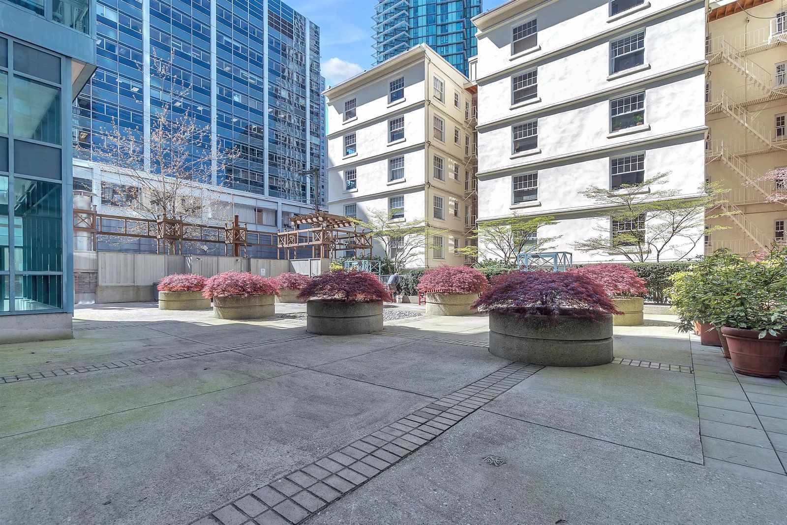 Listing Image 23