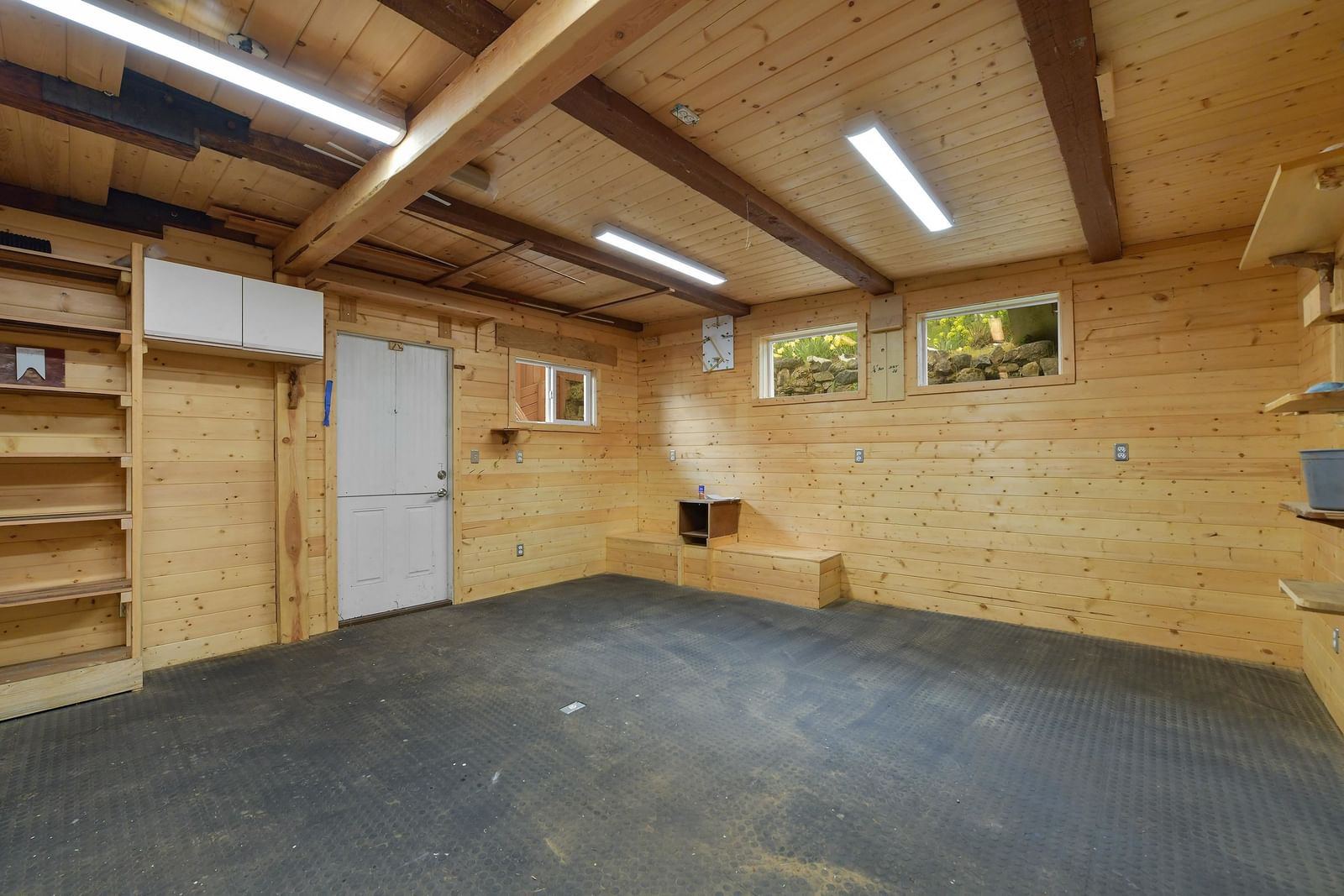Listing Image 30