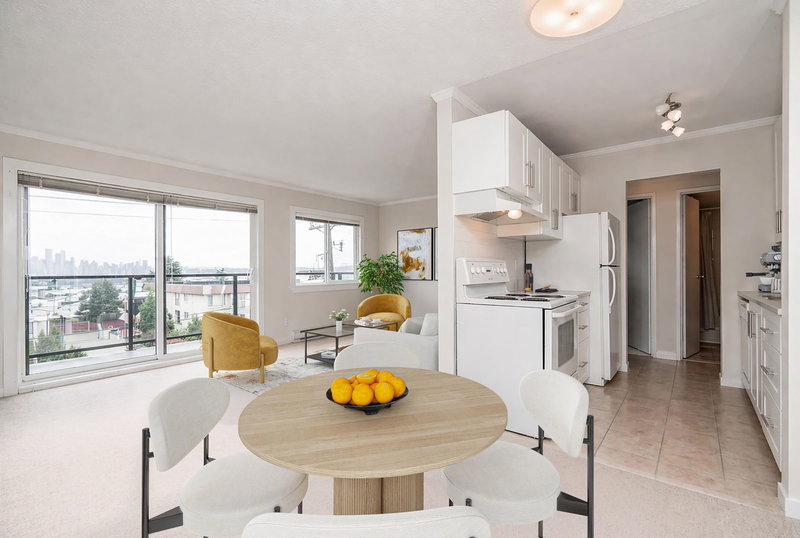 309 - 240 Mahon Avenue, North Vancouver, V7M 3H4 | Image 2