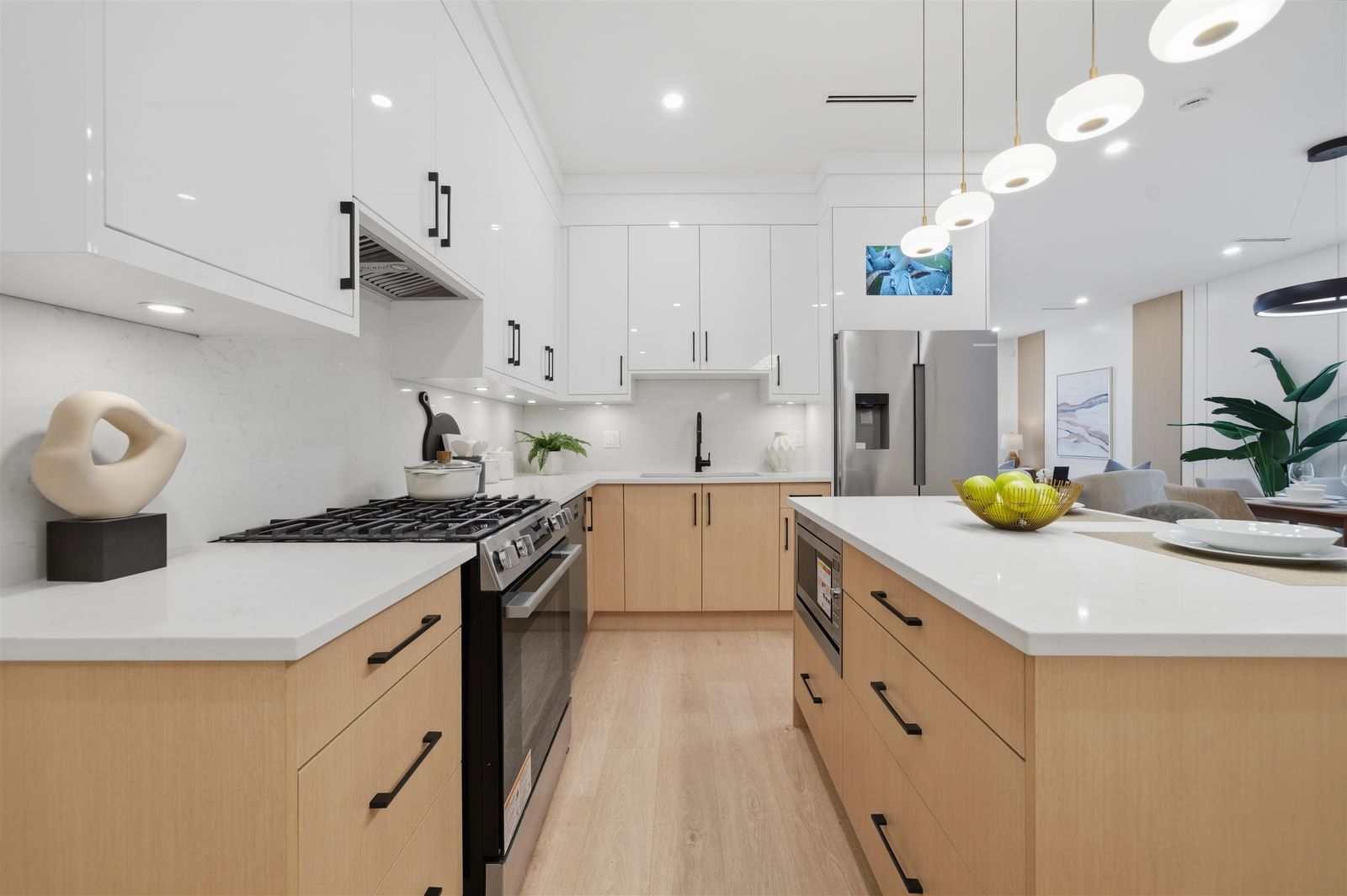 Listing Image 9