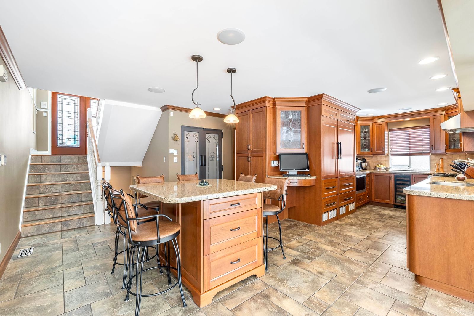 Listing Image 13