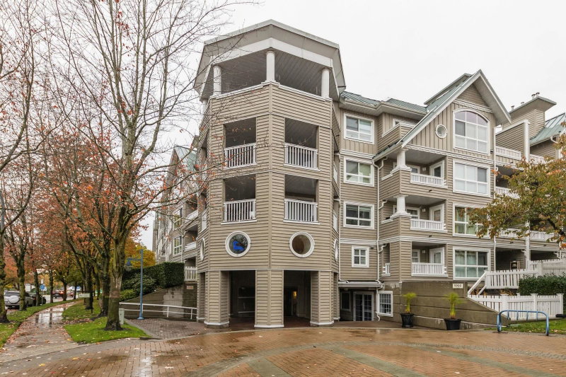 110 - 5900 Dover Crescent
