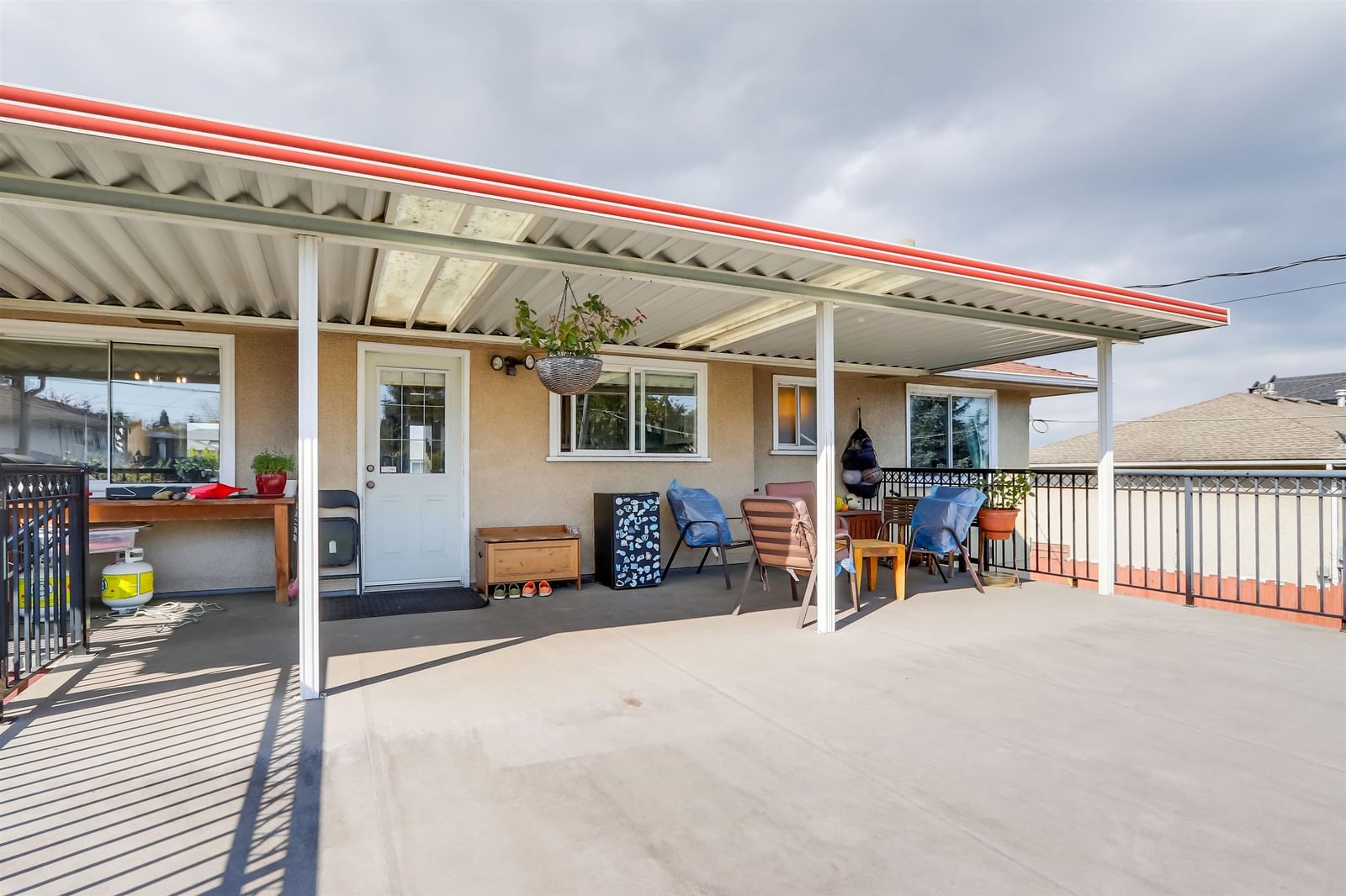 Listing Image 11