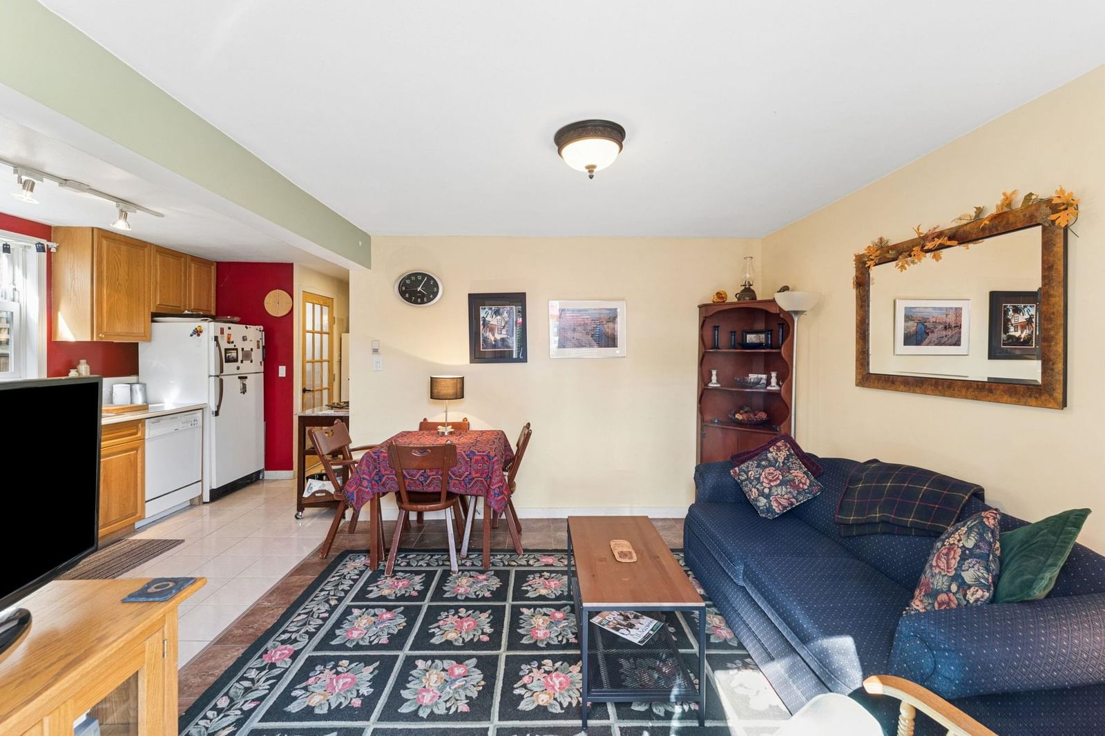 Listing Image 33