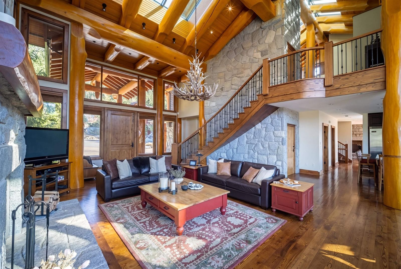 Listing Image 6