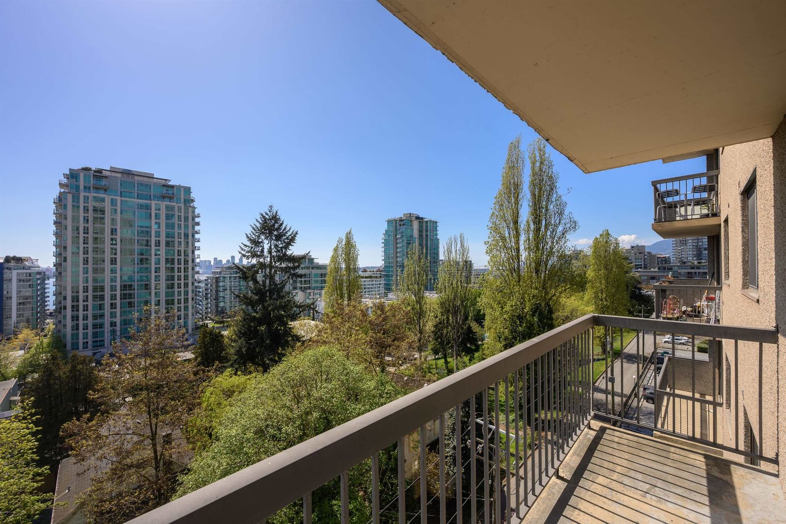 Listing Image 10