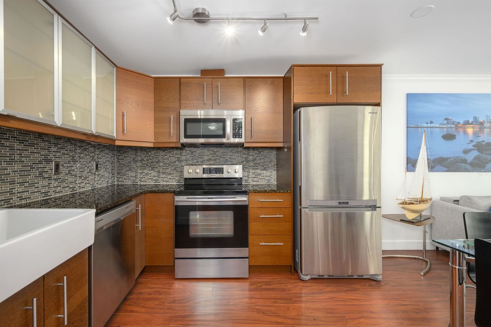 Listing Image 21
