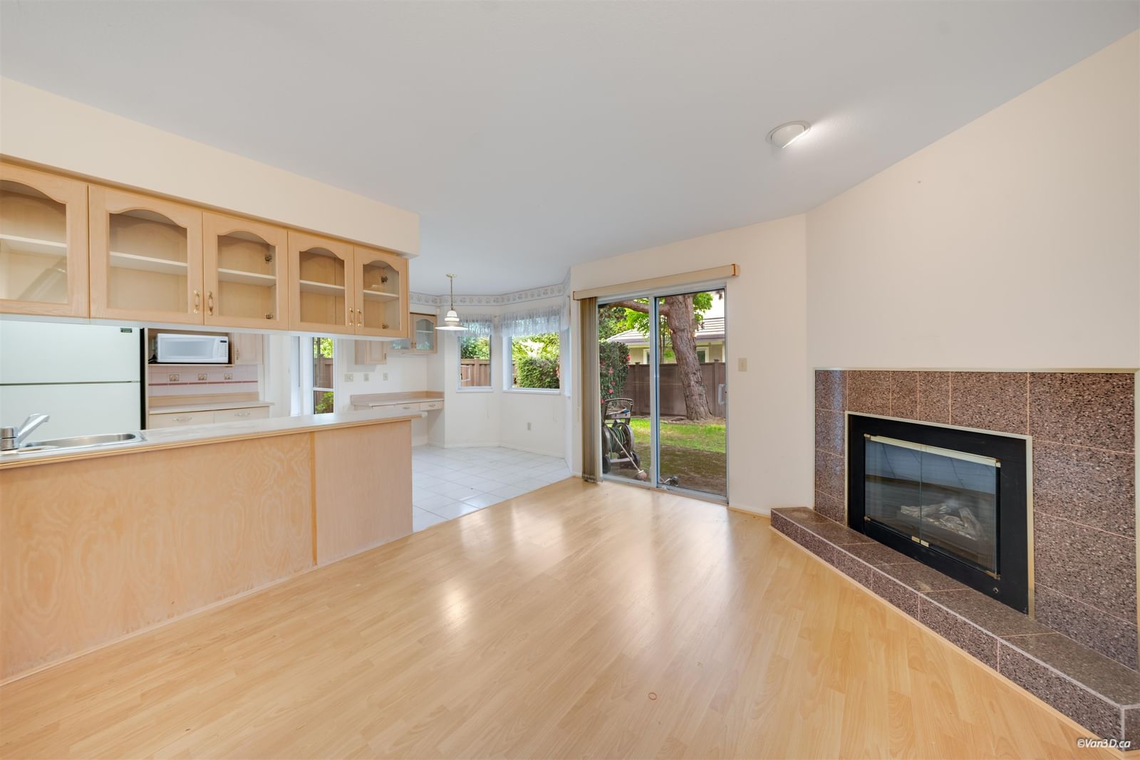 Listing Image 18