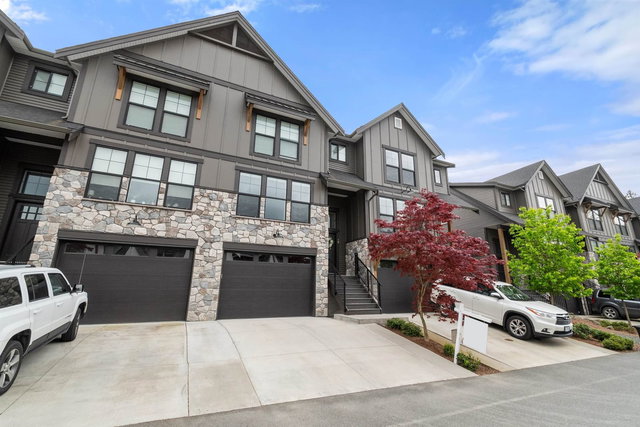 10 - 47203 Vista Place