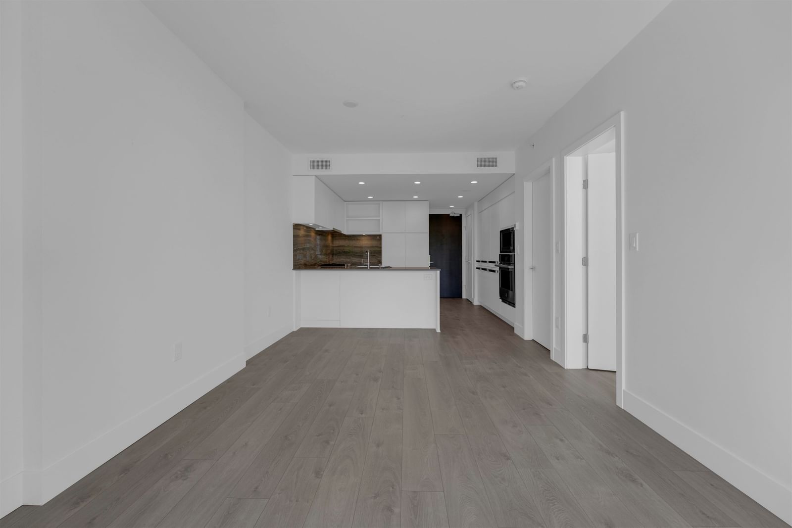 Listing Image 30