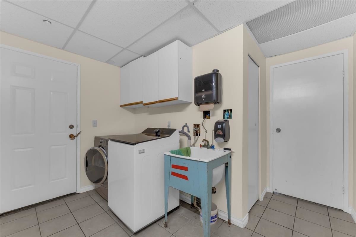 Listing Image 29