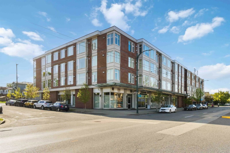 PH6 - 1838 Renfrew Street