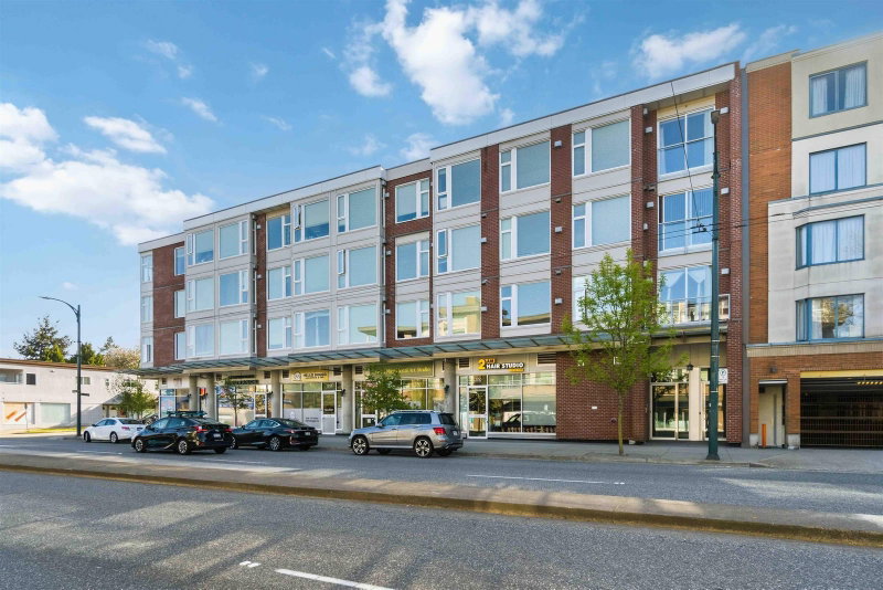 PH6 - 1838 Renfrew Street