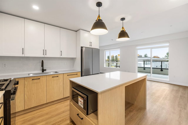 601 - 27218 Aldergrove Town Center Drive