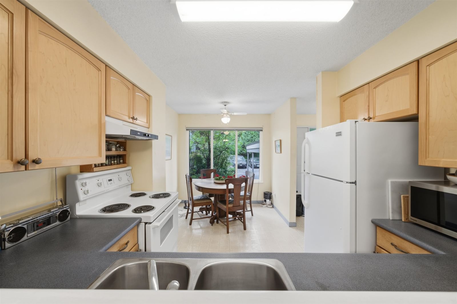Listing Image 16