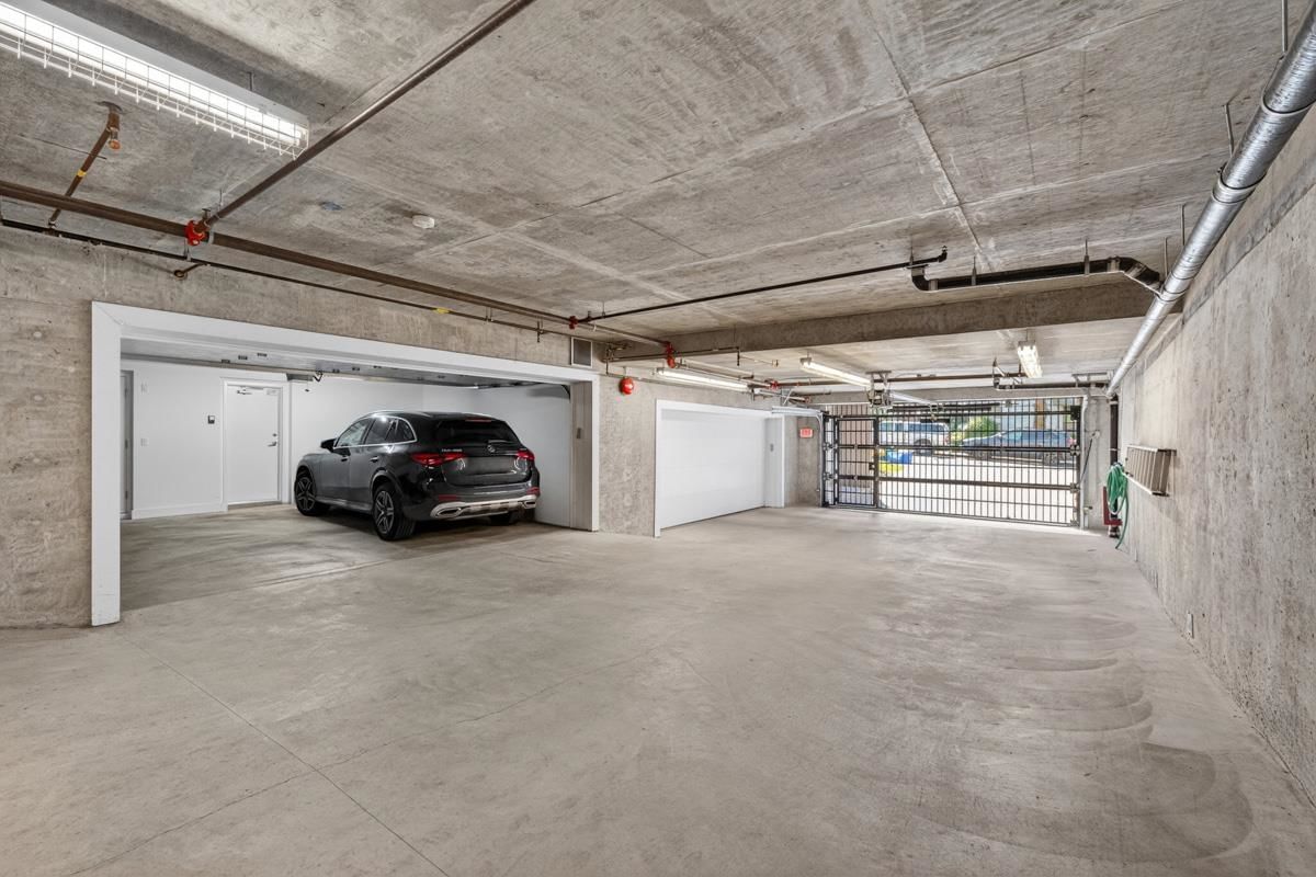 Listing Image 26