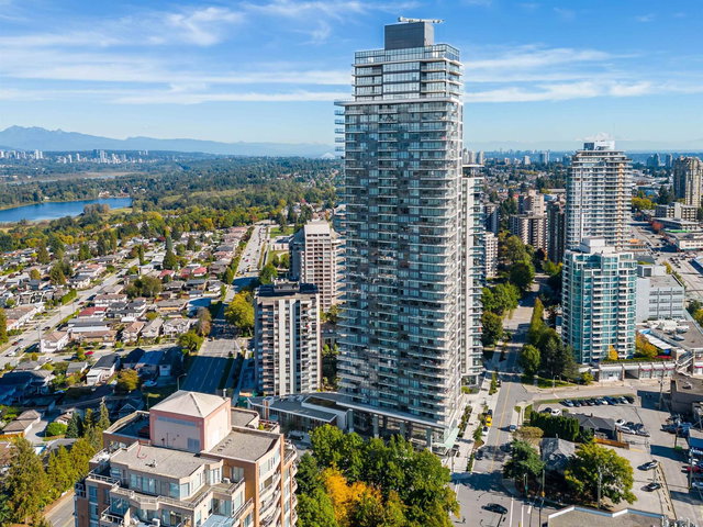 2206 - 4711 Hazel Street