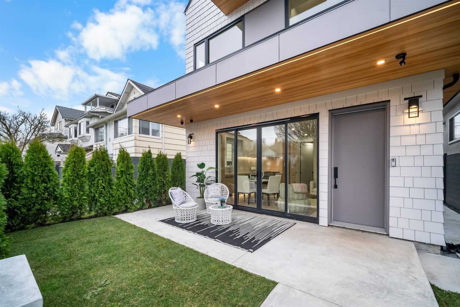 Listing Image 9