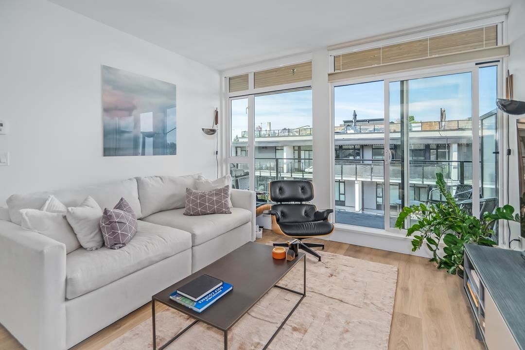 Listing Image 10