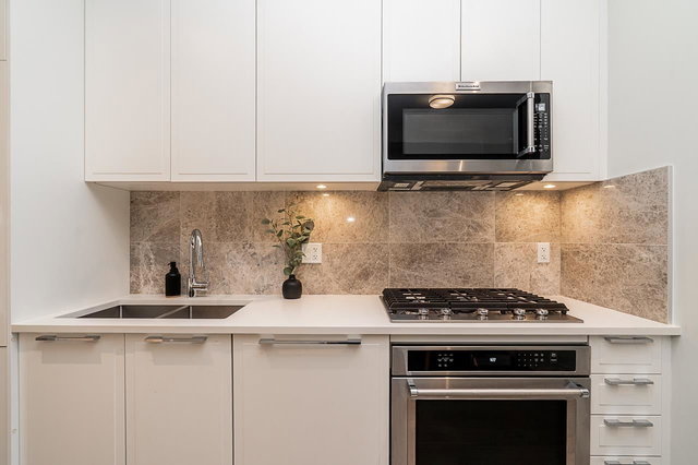 129 - 5535 Admiral Way