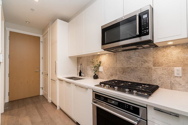 129 - 5535 Admiral Way