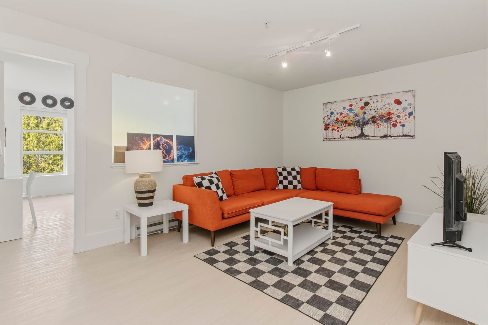 Listing Image 25