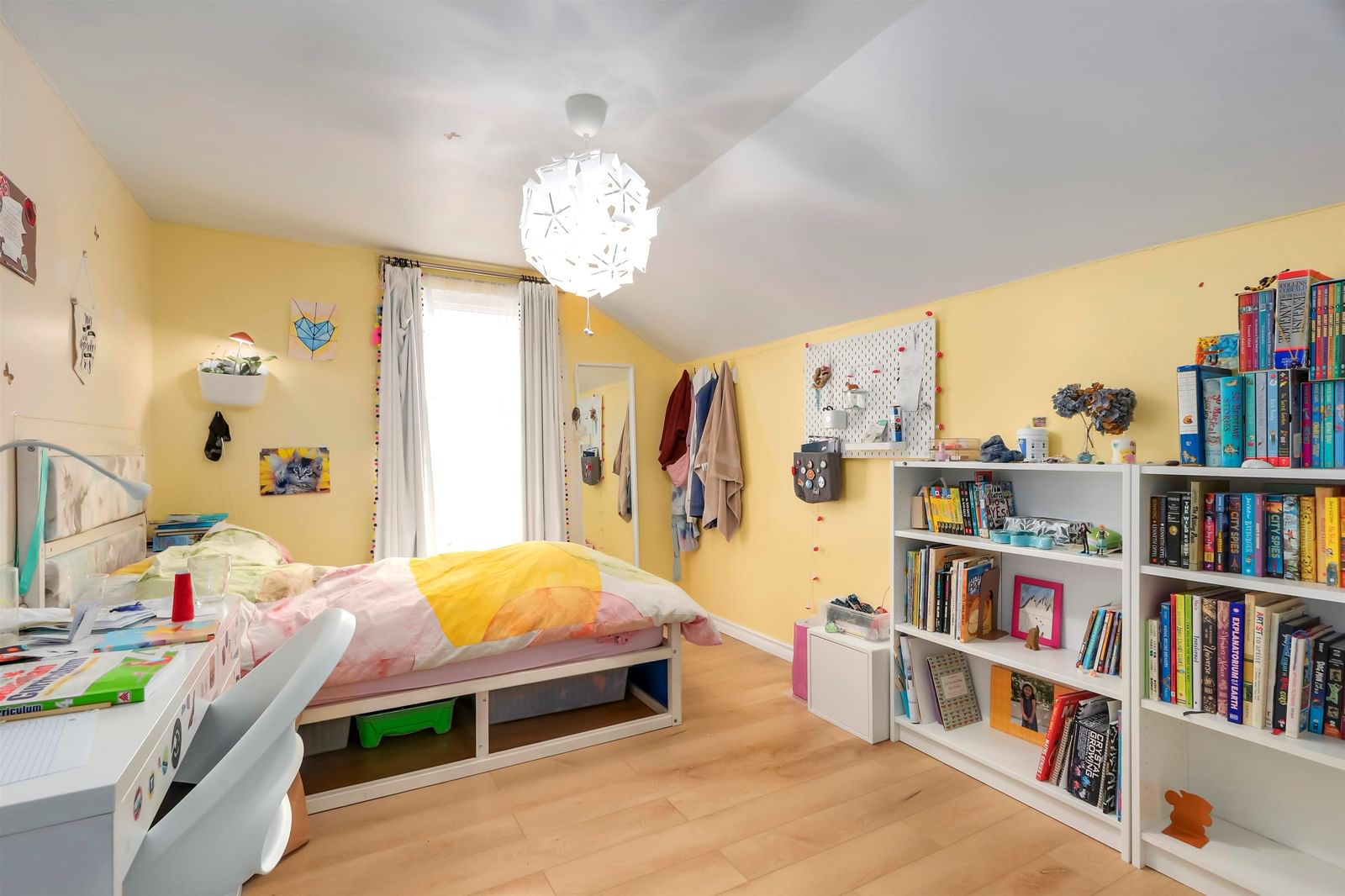 Listing Image 9
