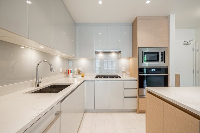 506 - 3538 Sawmill Crescent