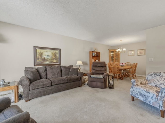 206 - 721 Hamilton Street