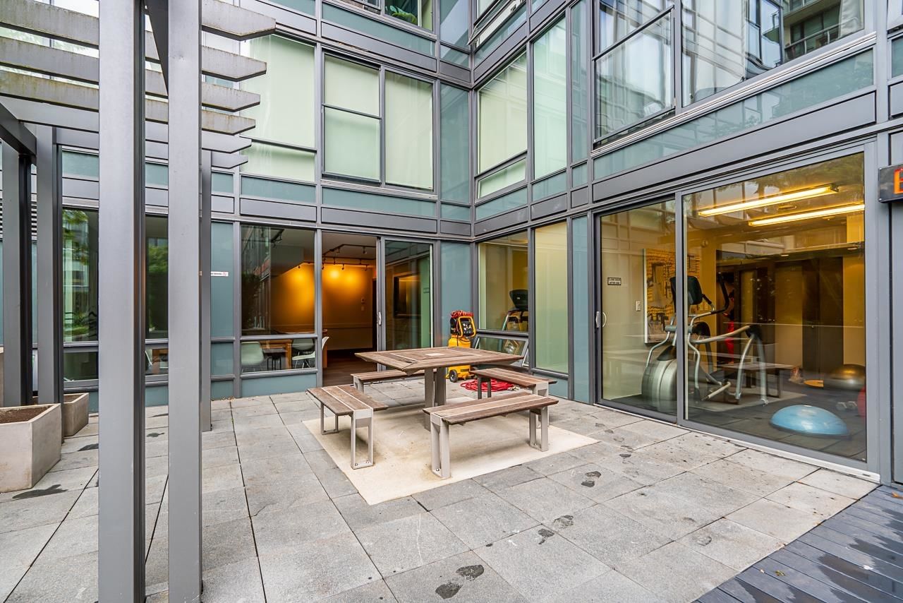 Listing Image 22