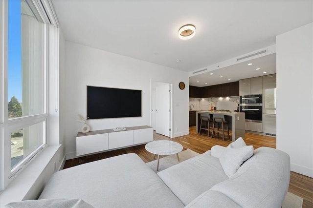 608 - 1675 Lions Gate Lane