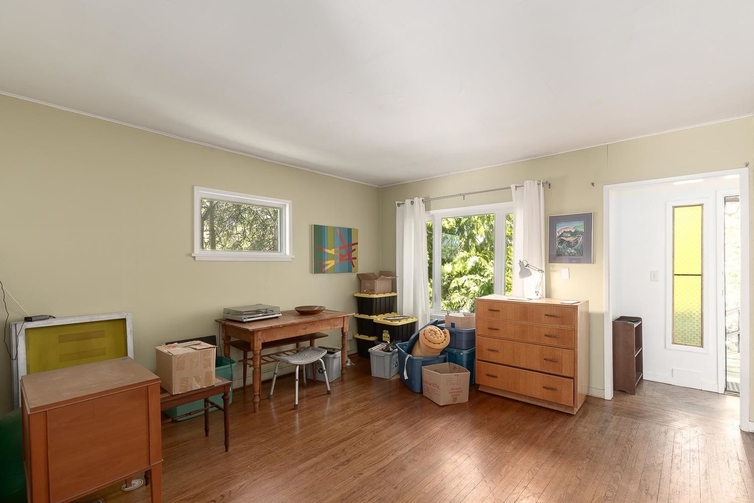 Listing Image 12