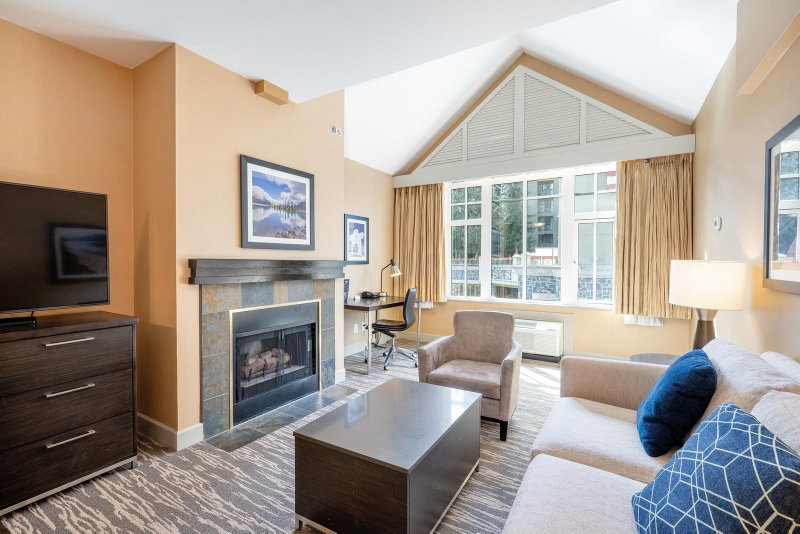 560 - 4050 Whistler Way