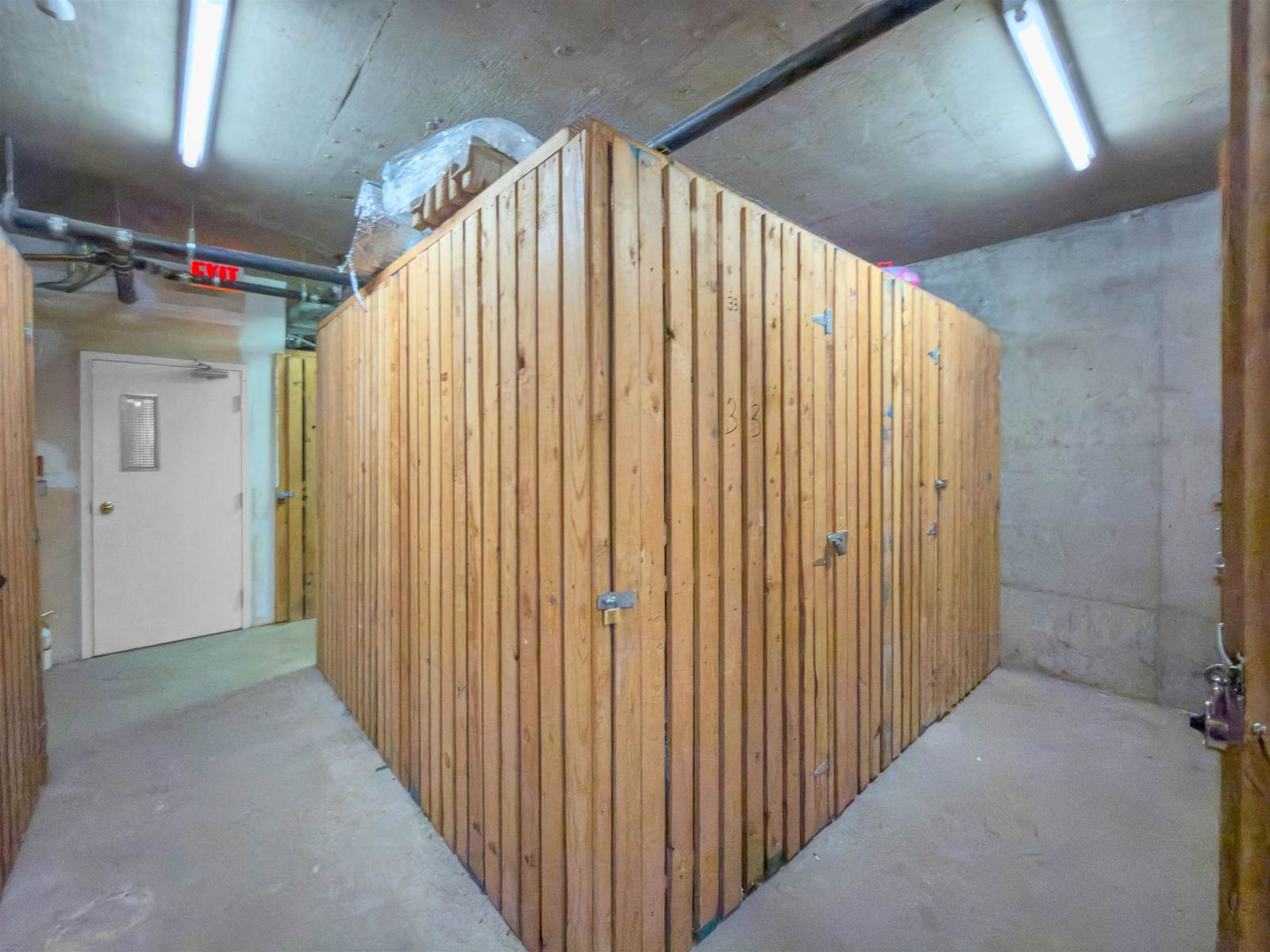 Listing Image 21