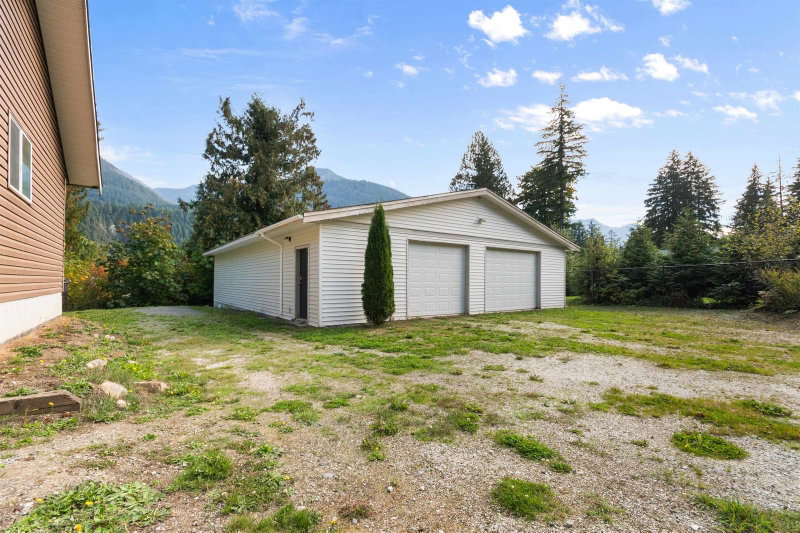 26542 Reynolds Road