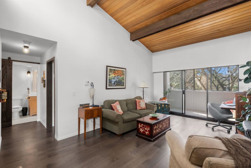 301 - 5553 16 Avenue