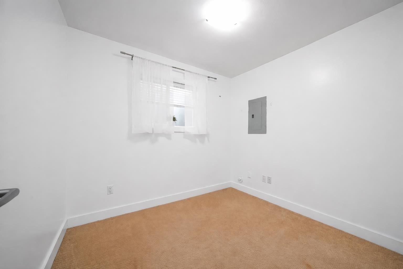 Listing Image 29