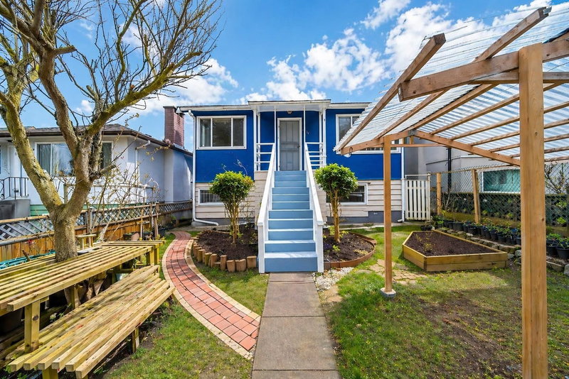 3134 1st Avenue E, Vancouver, British Columbia