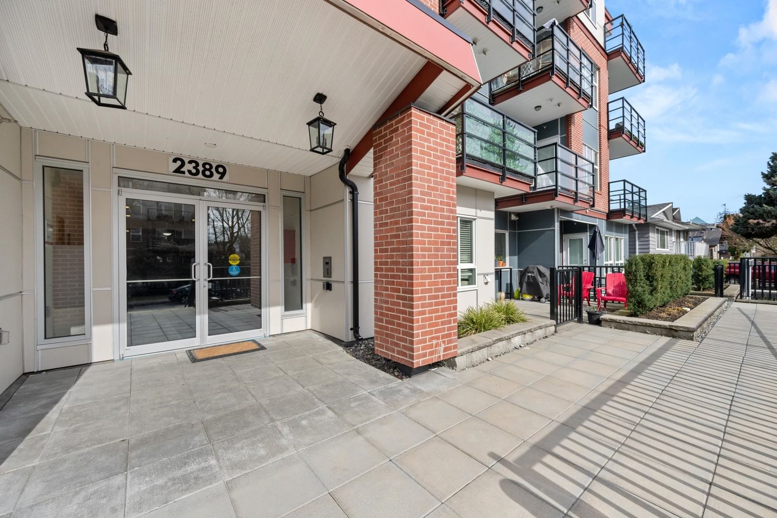 Listing Image 10