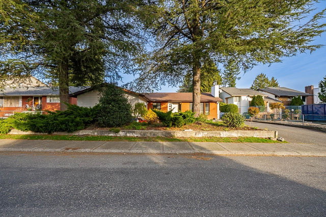 32067 Tims Avenue